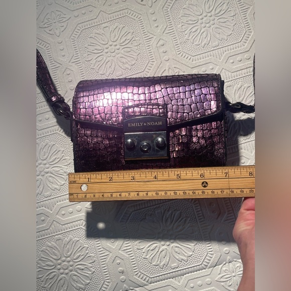 Emily and Noah Metallic Purple adjustable cross-body Purse - Picture 7 of 16